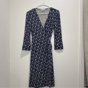 Diane von Furstenberg Julian Navy White Silk Wrap Dress US 4